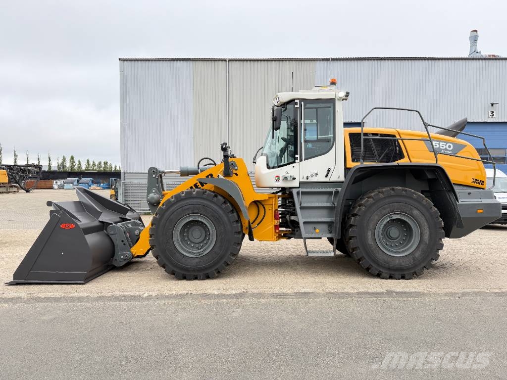 Liebherr L 550 XPower لوادر بعجل