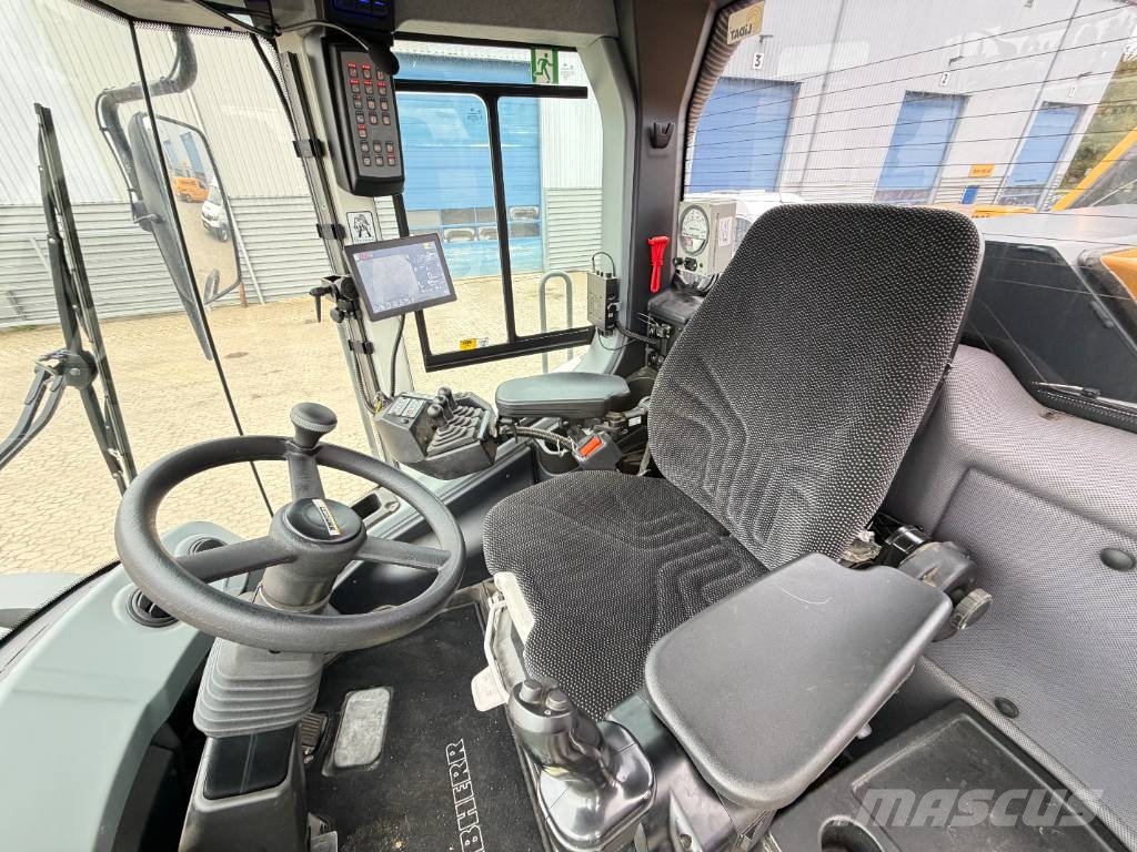 Liebherr L 550 XPower لوادر بعجل