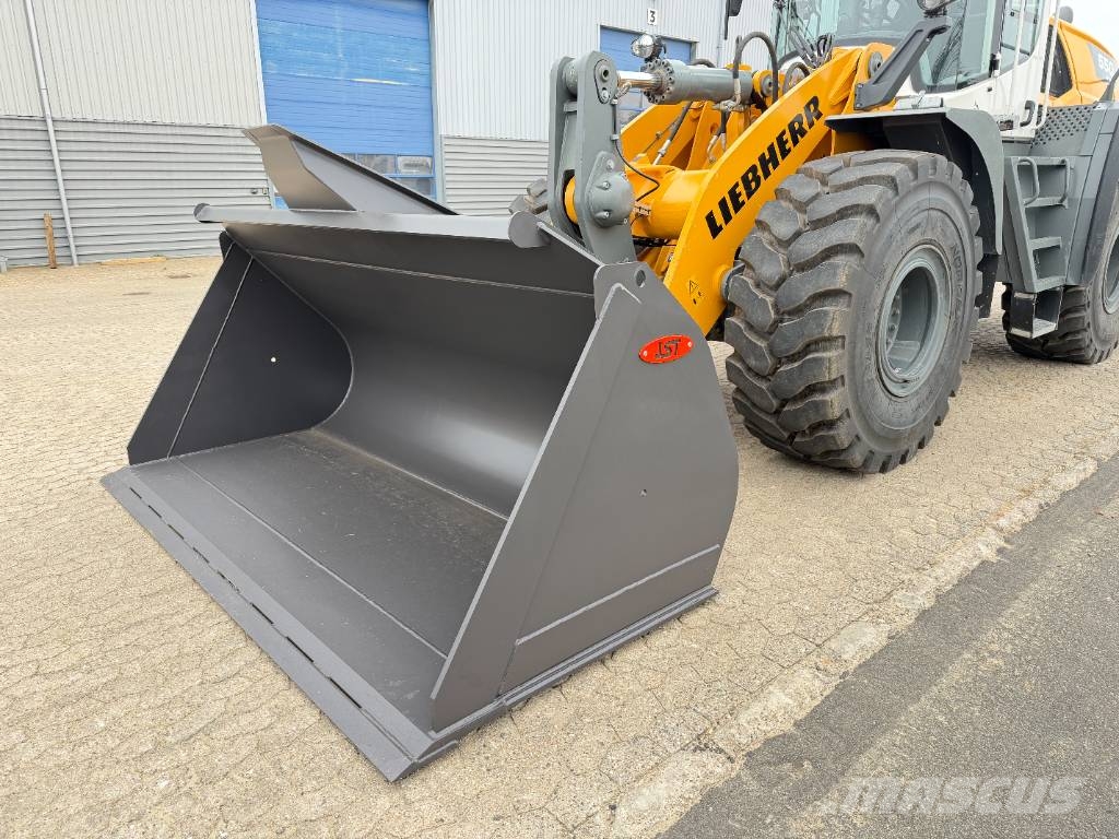 Liebherr L 550 XPower لوادر بعجل