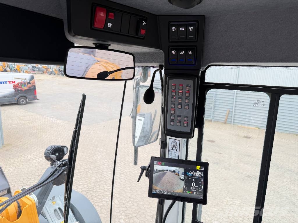 Liebherr L 550 XPower لوادر بعجل