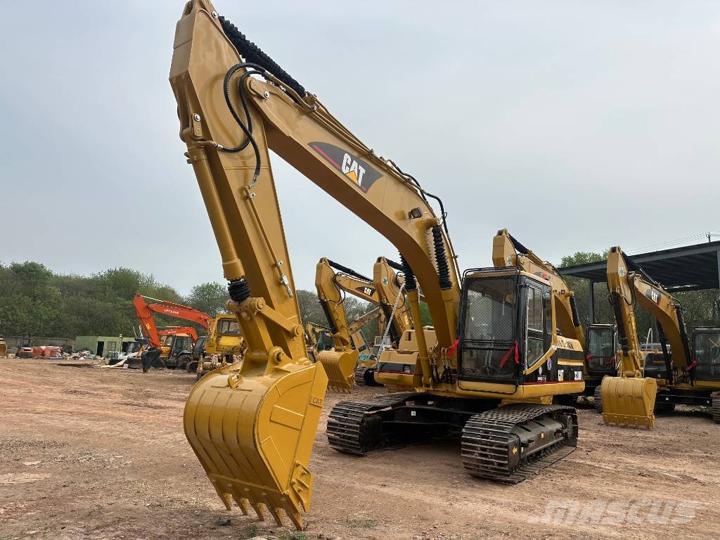 CAT 320BL Bagri goseničarji