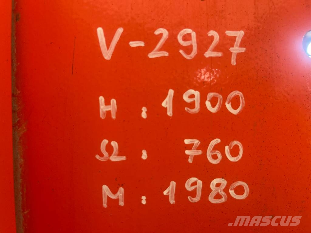 JLG 1930 ES V-2927 EO Vertikálne stĺpové výťahy