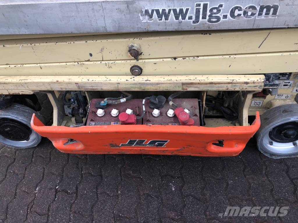 JLG 1930 ES V-2927 EO Vertikálne stĺpové výťahy