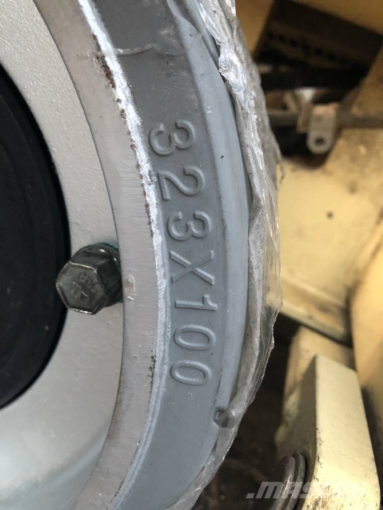 JLG 1930 ES V-2927 EO Vertikálne stĺpové výťahy