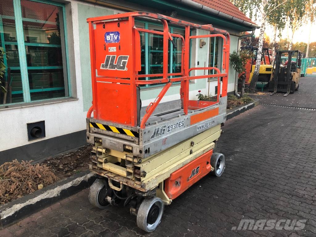 JLG 1930 ES V-2927 EO Vertikálne stĺpové výťahy