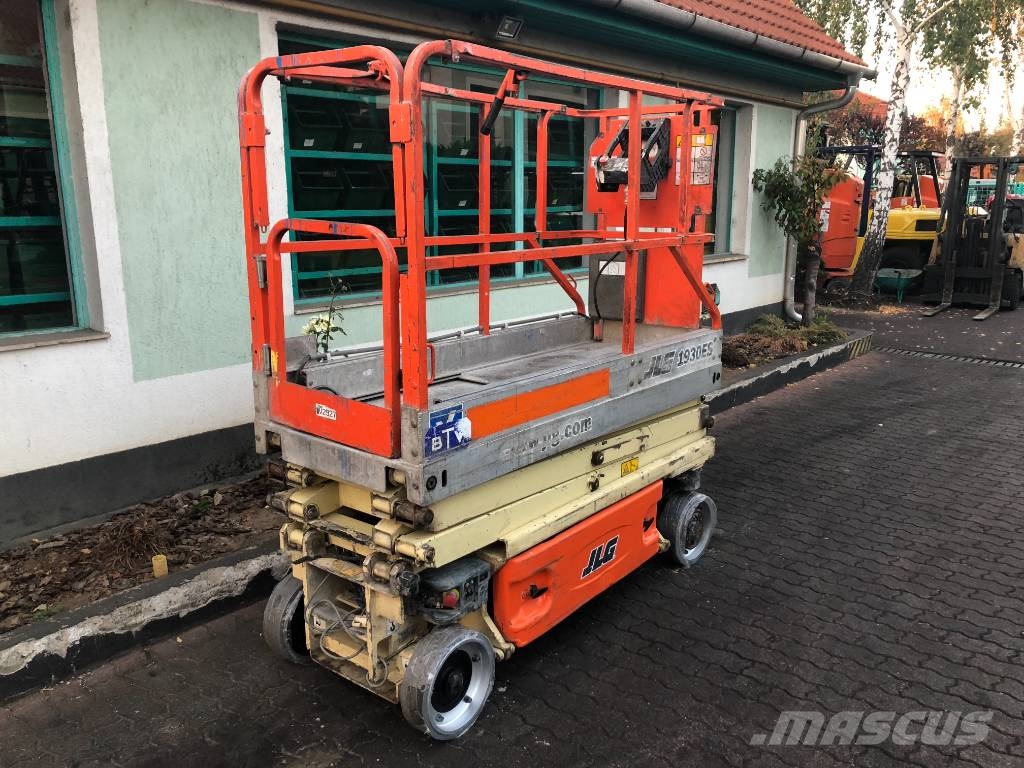 JLG 1930 ES V-2927 EO Vertikálne stĺpové výťahy