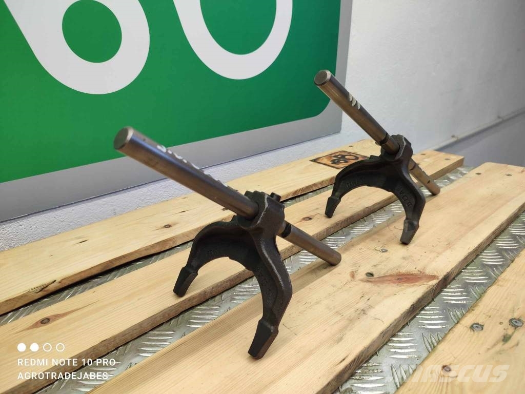 John Deere 6300 (L76183) shift fork Getriebe