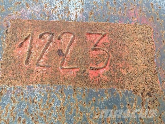 Seiler (1223)  3.8 cbm neuw. Schaufel / bucket دلاء