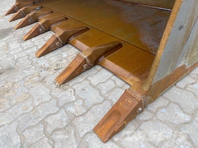 Seiler (1223)  3.8 cbm neuw. Schaufel / bucket دلاء