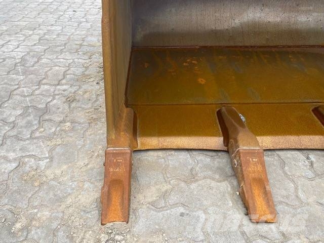 Seiler (1223)  3.8 cbm neuw. Schaufel / bucket دلاء