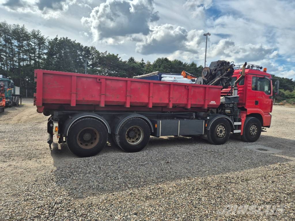 MAN TGA 32.460 8x4/4 //HIAB 220 C - 5 // 3 way tip Автокранове