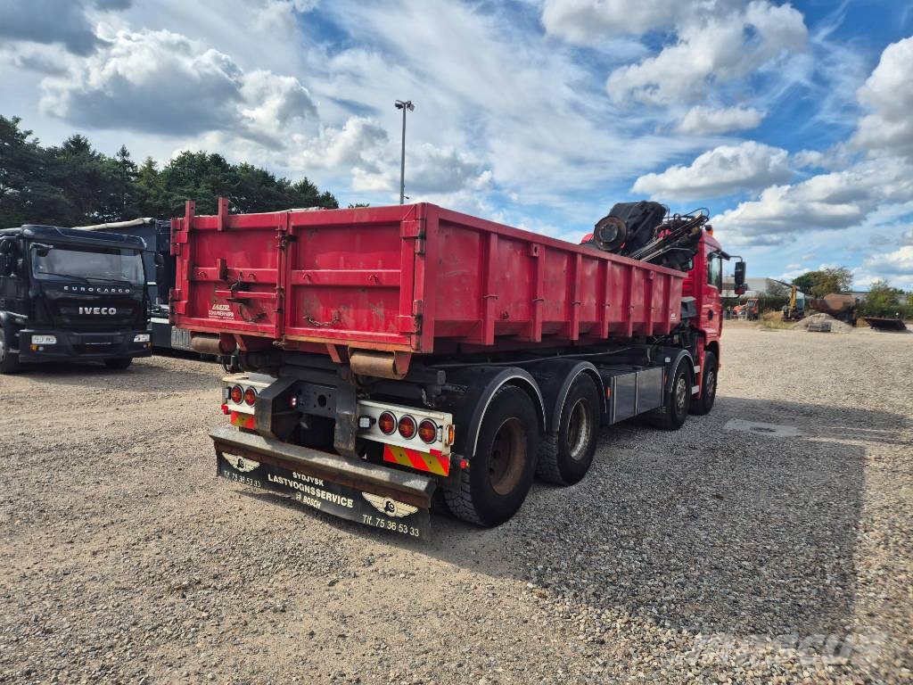 MAN TGA 32.460 8x4/4 //HIAB 220 C - 5 // 3 way tip Автокранове