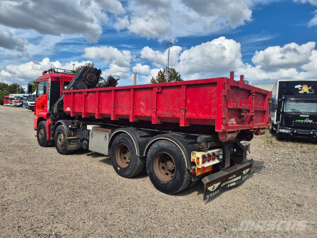MAN TGA 32.460 8x4/4 //HIAB 220 C - 5 // 3 way tip Автокранове