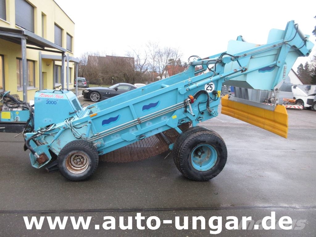 Kässbohrer BeachTech STR 2000 Baujahr 2003 BeachCleaner Оборудване за почистване на плаж