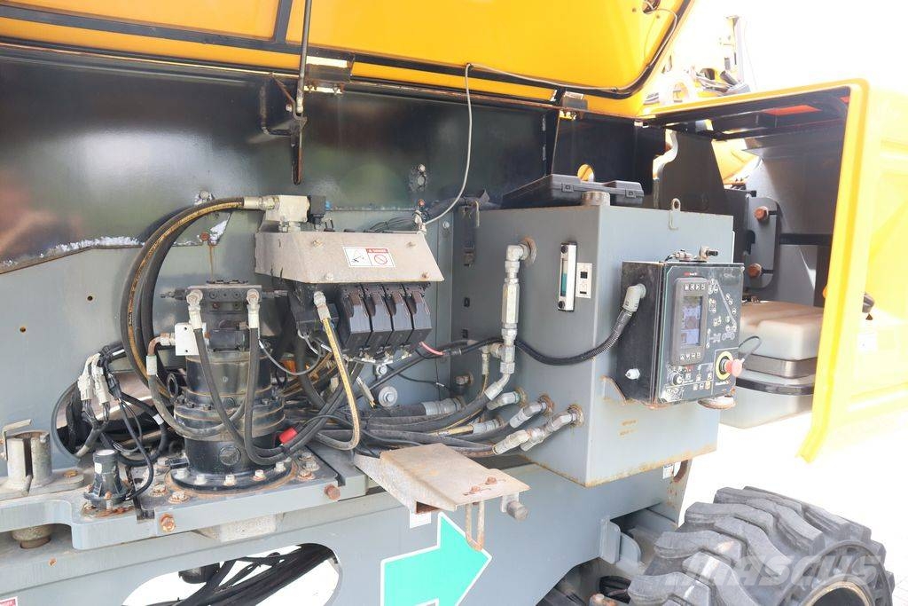 Haulotte HT 28 RTJ Pro Gelenkteleskoparbeitsbühnen