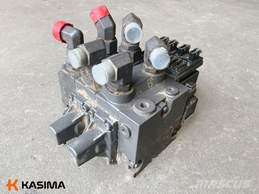 CLAAS Valve with Danfoss actuator Гідравліка