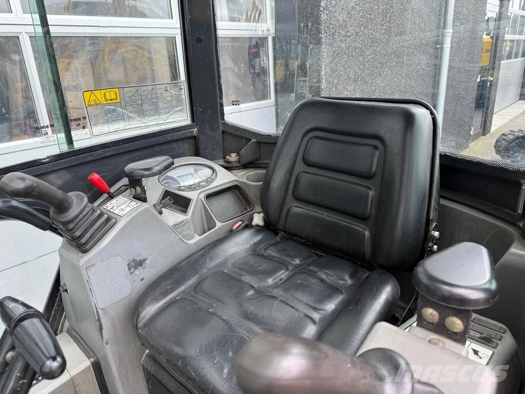 Bobcat E20 Mini rýpadla < 7t