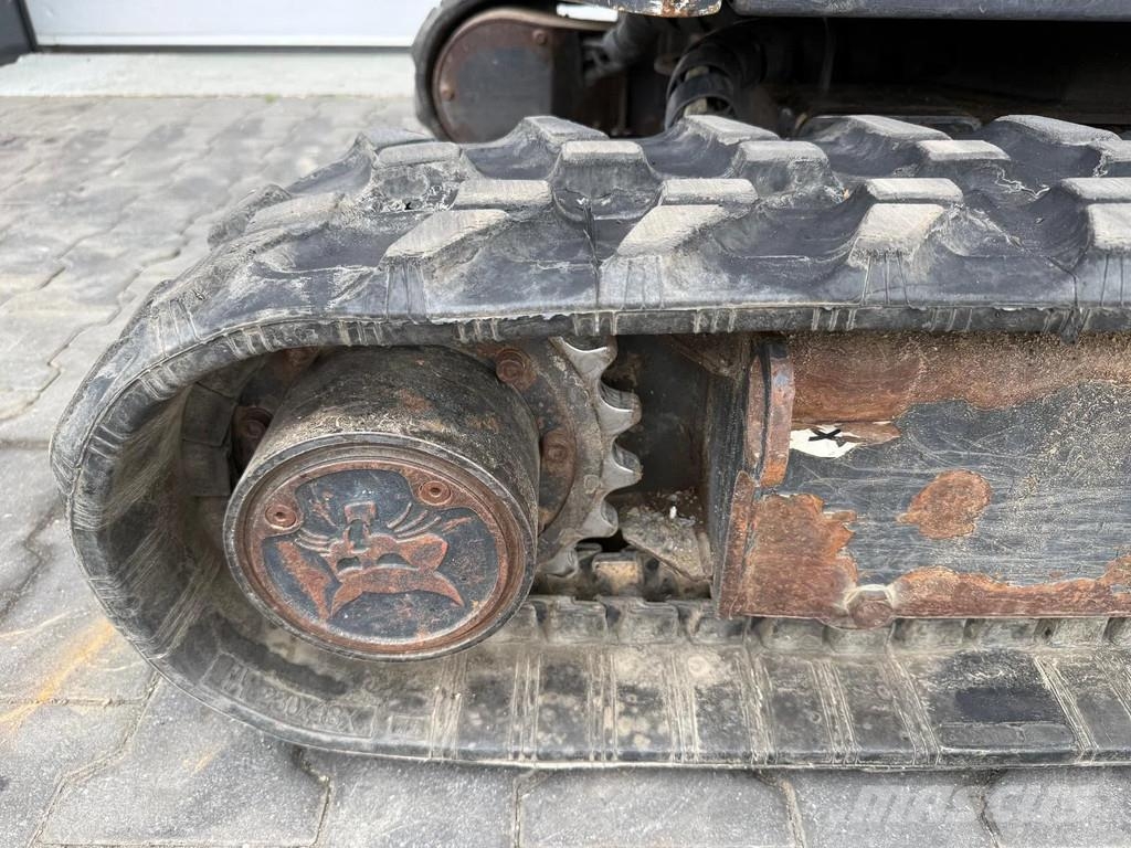 Bobcat E20 Mini rýpadla < 7t