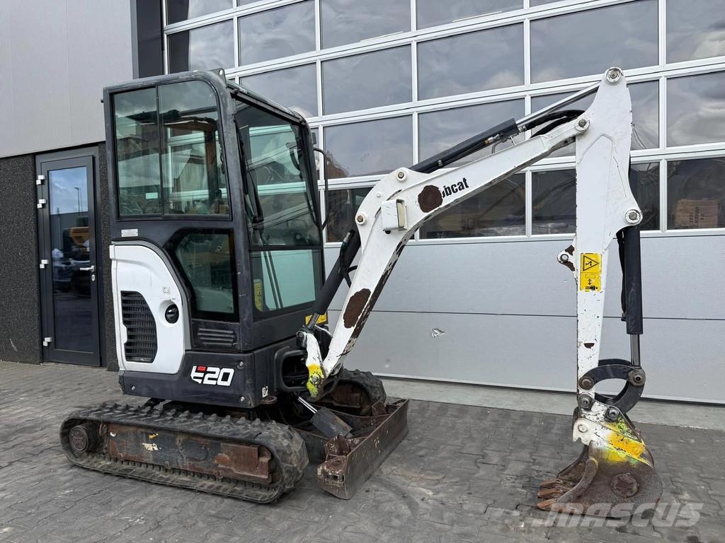 Bobcat E20 Mini rýpadla < 7t