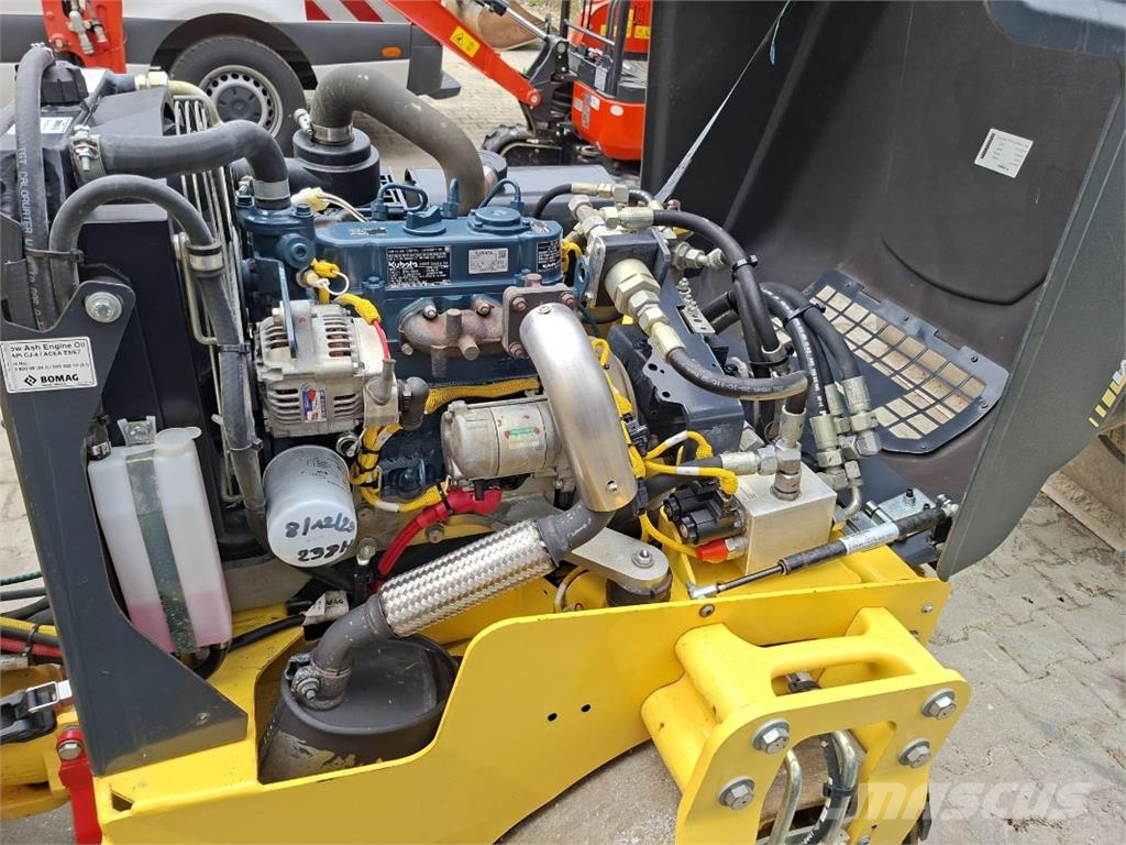Bomag BW 100 ADM-5 Sonstige Landmaschinen