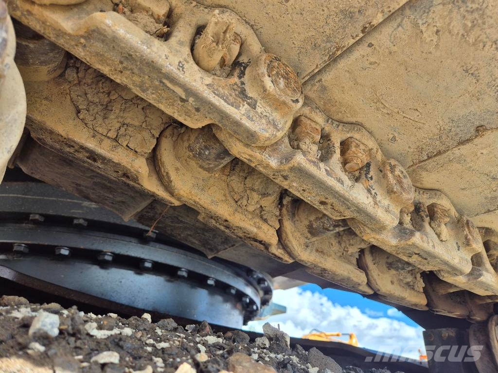 Hyundai R 220 LC-9A Excavadoras sobre orugas