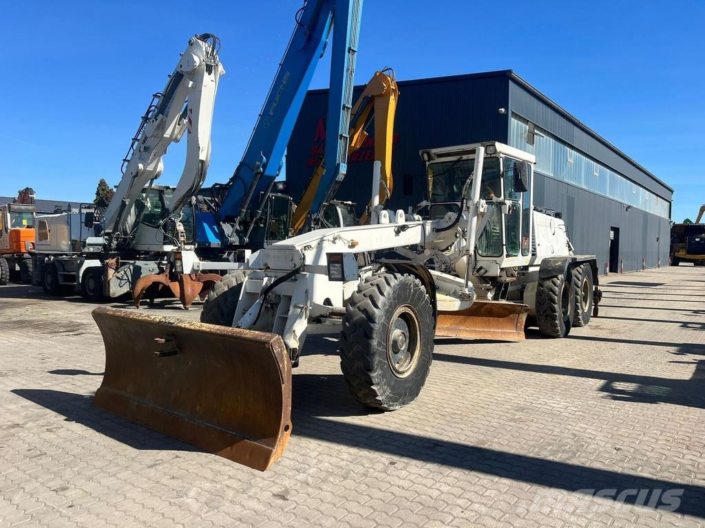 Komatsu GD 650 AE Niveladoras