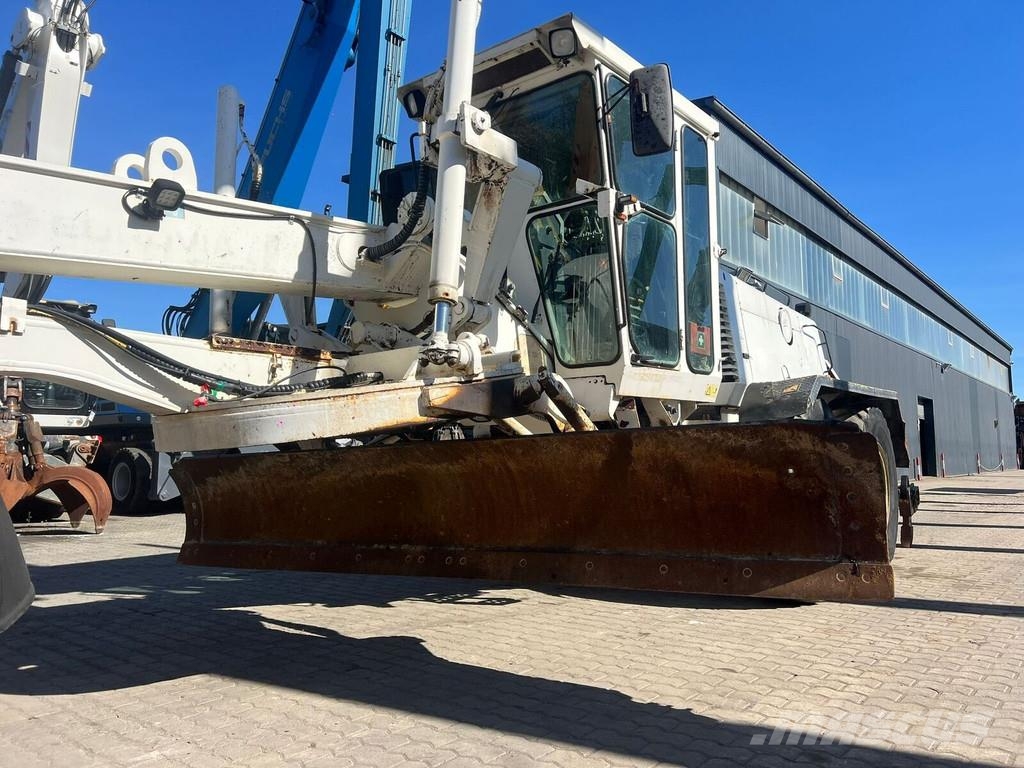 Komatsu GD 650 AE Niveladoras