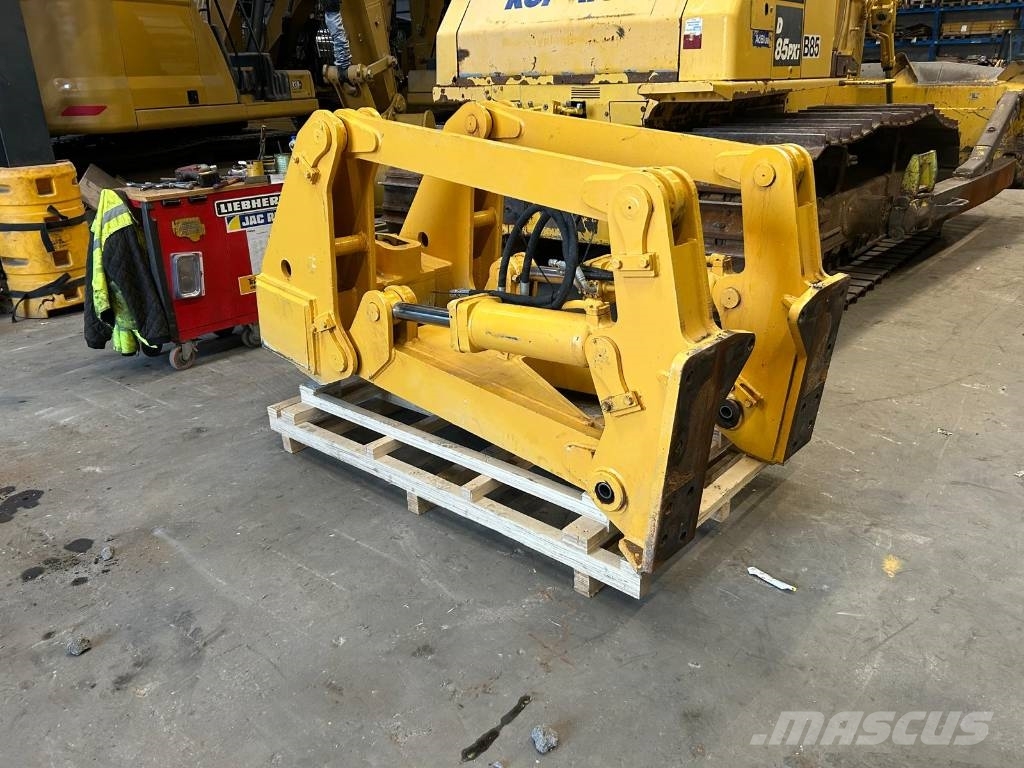 Komatsu D85 / D71 RIPPER - SINGLE SHANK Skarifikatori