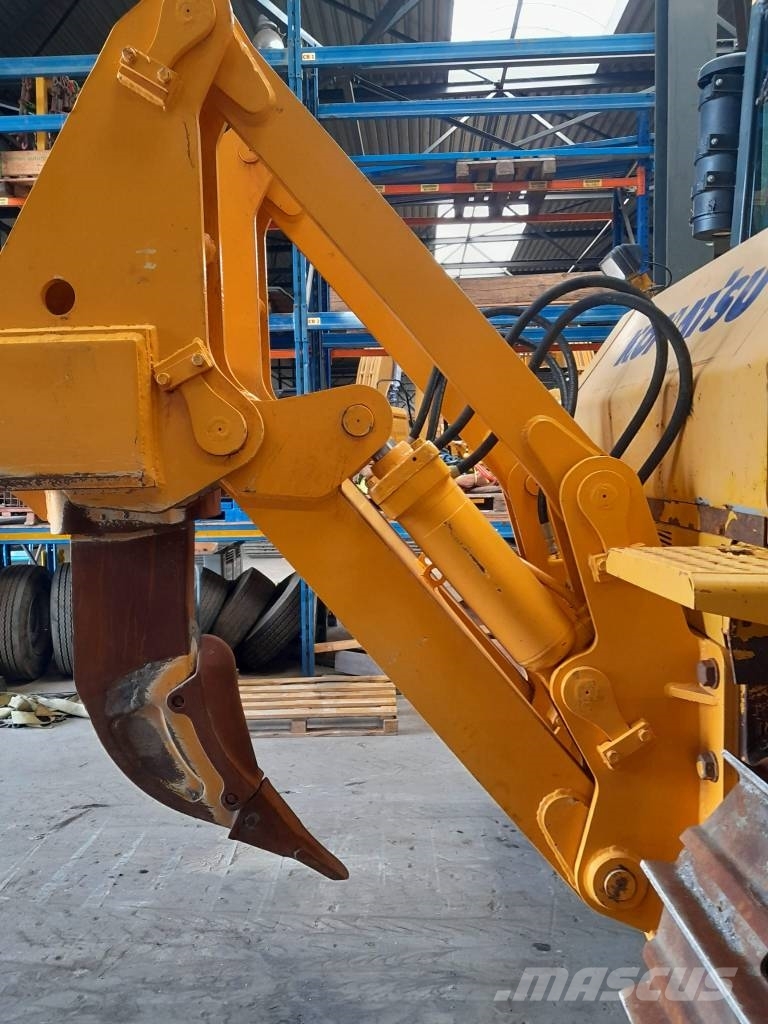 Komatsu D85 / D71 RIPPER - SINGLE SHANK Skarifikatori