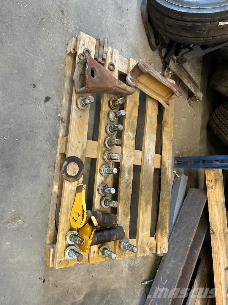 Komatsu D85 / D71 RIPPER - SINGLE SHANK Skarifikatori