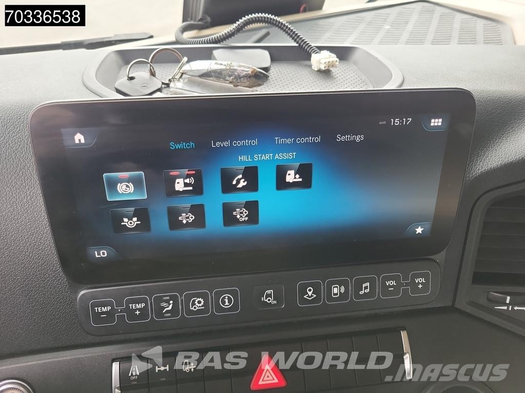 Mercedes-Benz Actros 1845 4X2 BigSpace Retarder 2x Tanks ACC Nav 中古トラクターヘッド | トレーラーヘッド