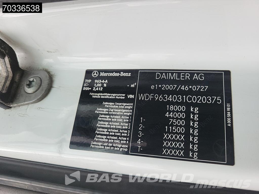 Mercedes-Benz Actros 1845 4X2 BigSpace Retarder 2x Tanks ACC Nav 中古トラクターヘッド | トレーラーヘッド