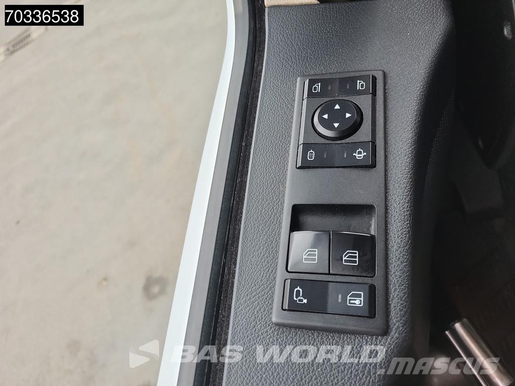 Mercedes-Benz Actros 1845 4X2 BigSpace Retarder 2x Tanks ACC Nav 中古トラクターヘッド | トレーラーヘッド