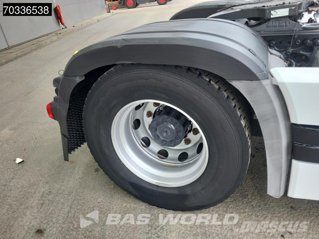 Mercedes-Benz Actros 1845 4X2 BigSpace Retarder 2x Tanks ACC Nav 中古トラクターヘッド | トレーラーヘッド
