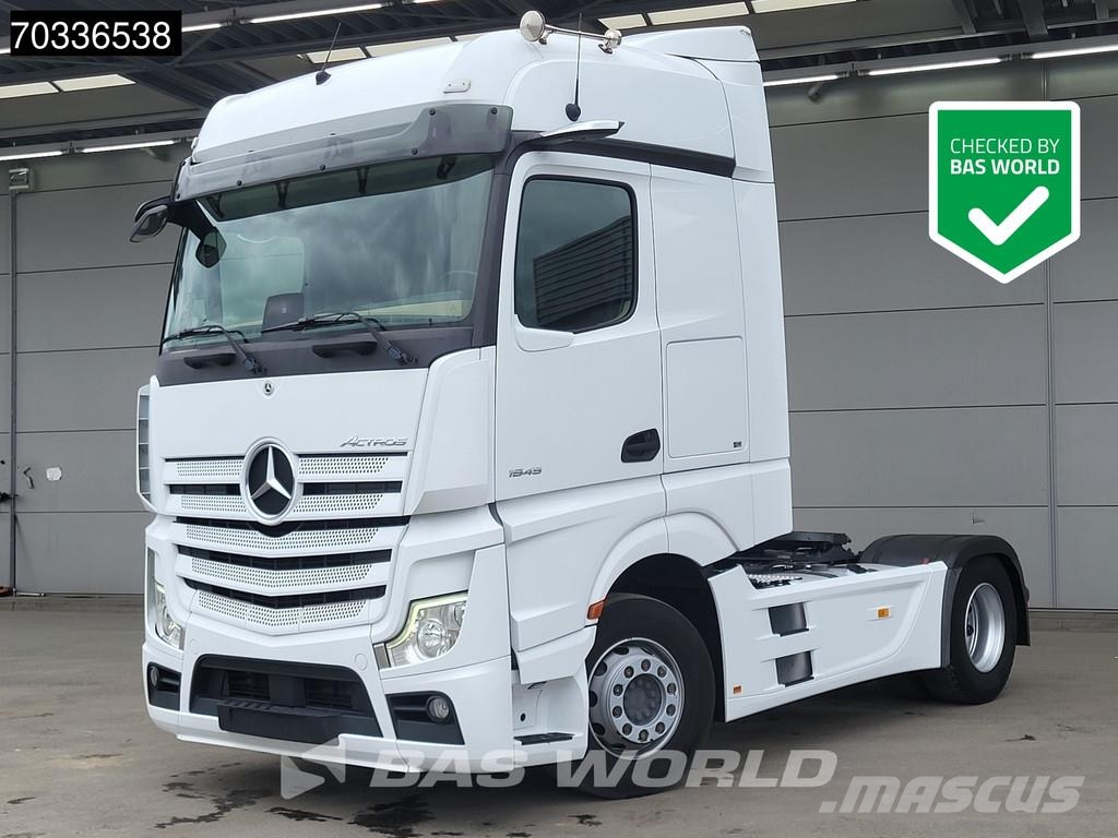 Mercedes-Benz Actros 1845 4X2 BigSpace Retarder 2x Tanks ACC Nav Vilcēji