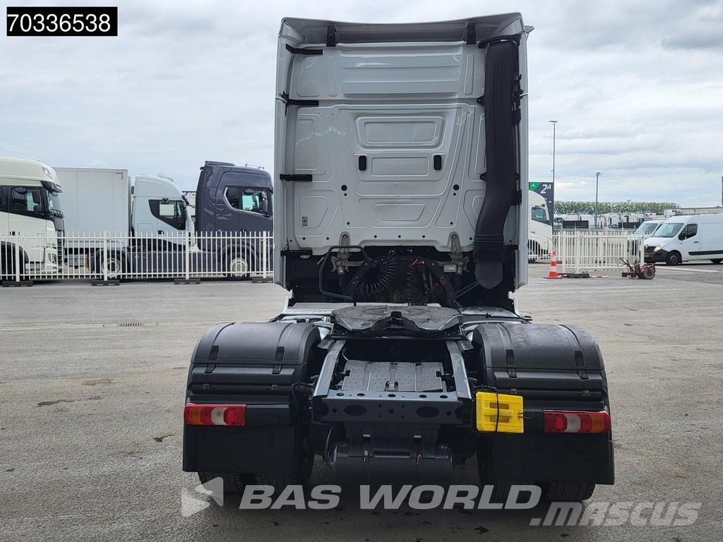 Mercedes-Benz Actros 1845 4X2 BigSpace Retarder 2x Tanks ACC Nav Vilcēji