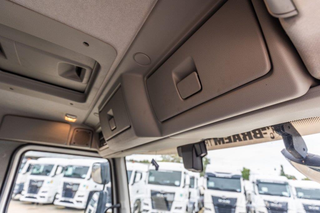 Volvo FL 250 (18T.) Sanduk kamioni