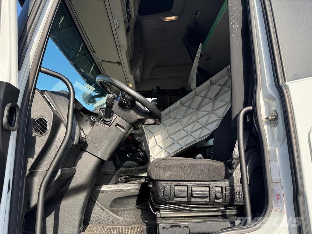 Iveco S-WAY 460 4X2 EURO 6 + INTARDER + ALCOA Naudoti vilkikai