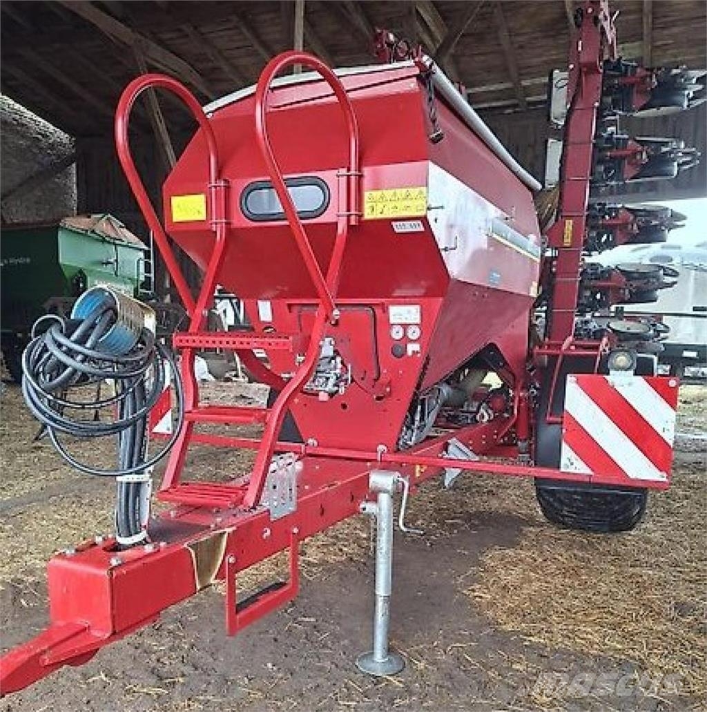 Horsch Maistro 8CC 12 reihig, 3970ha Natančne sejalnice