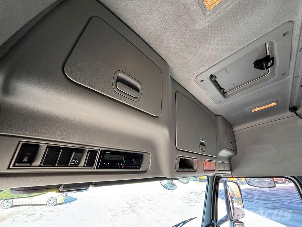 Volvo FM 440 8x4*4 PK 27002 / PALIFT L=5040 mm 起重機卡車
