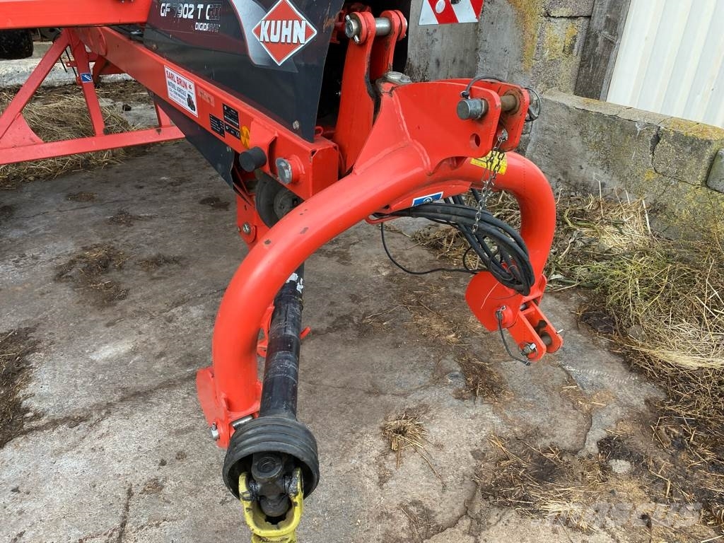Kuhn GF 7902T GII Гребла и сенообръщачки