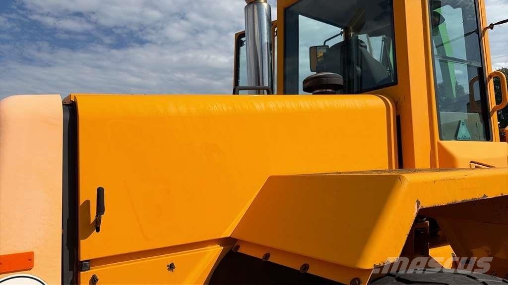 JCB 436B Radlader