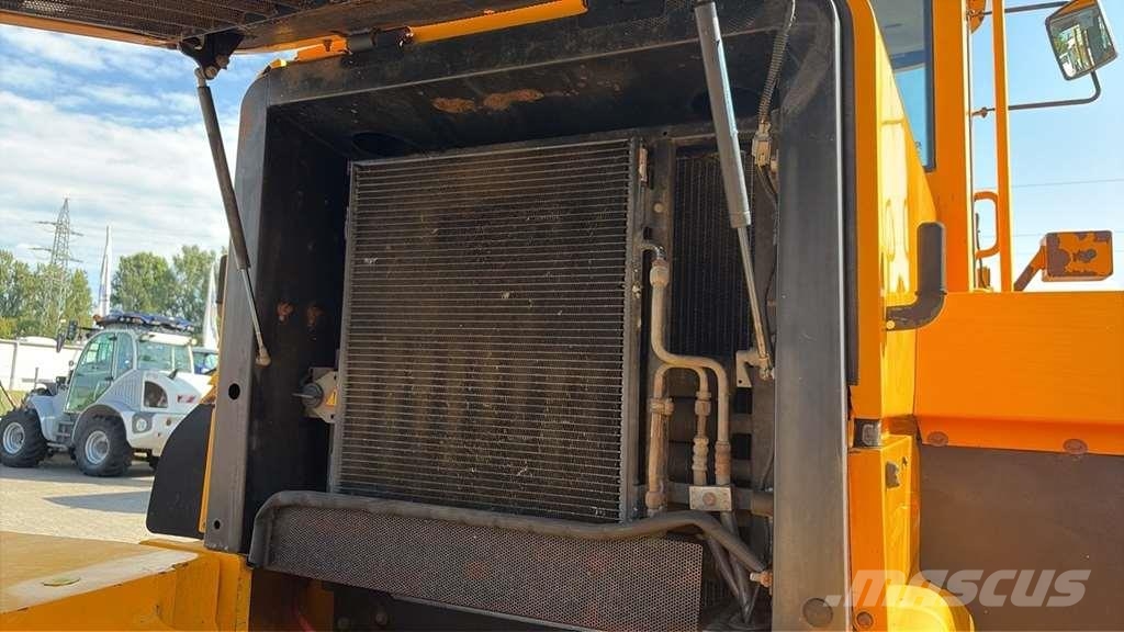 JCB 436B Wielladers