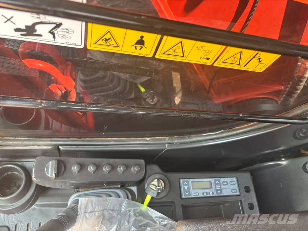 Hitachi ZX 210 Escavadeiras de esteiras