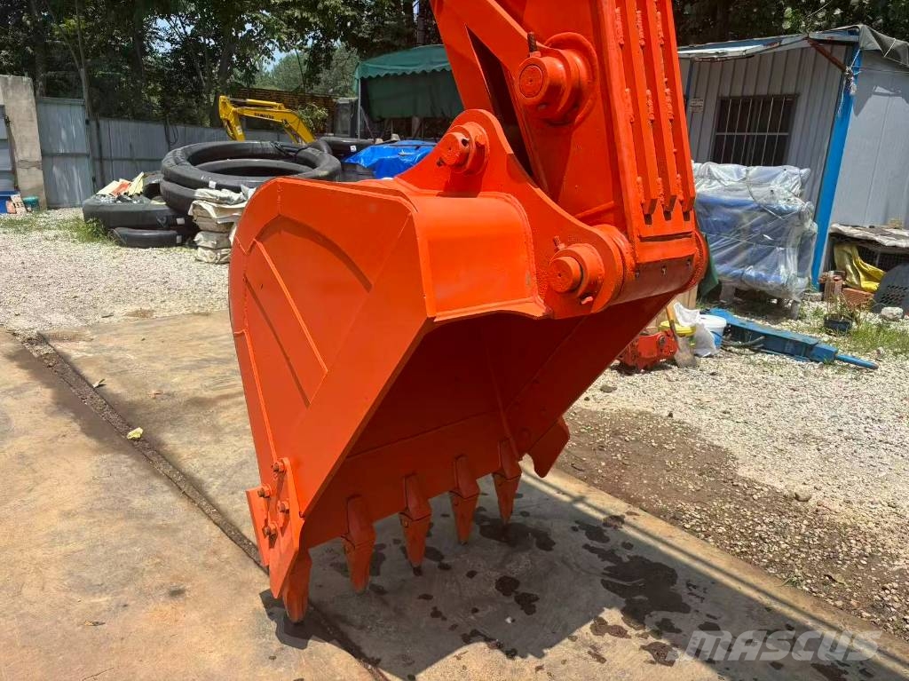 Hitachi ZX 210 Escavadeiras de esteiras