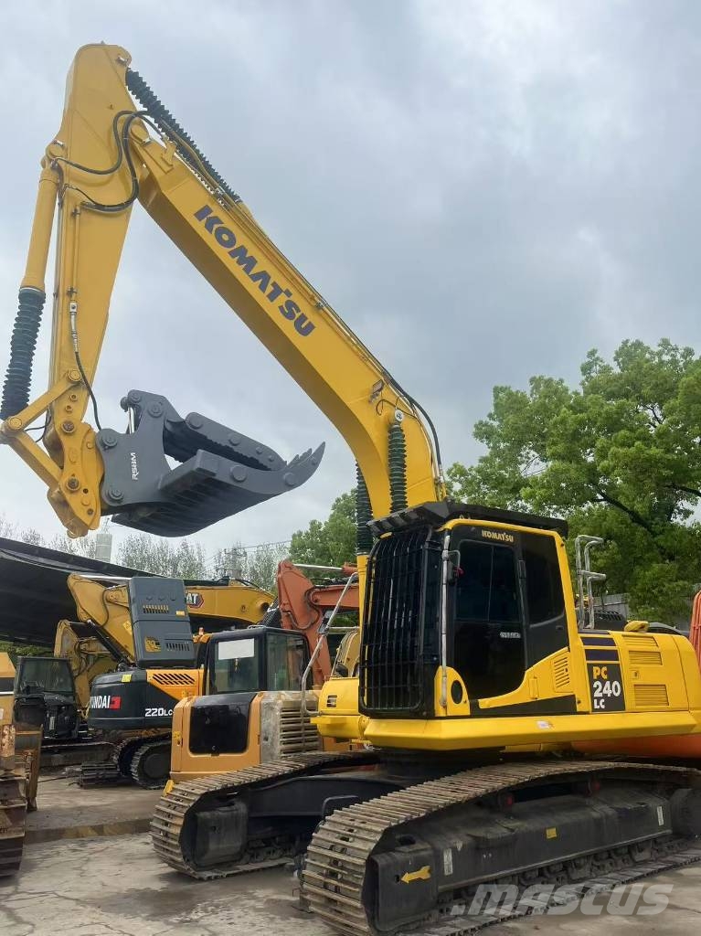 Komatsu PC 240 LC Raupenbagger