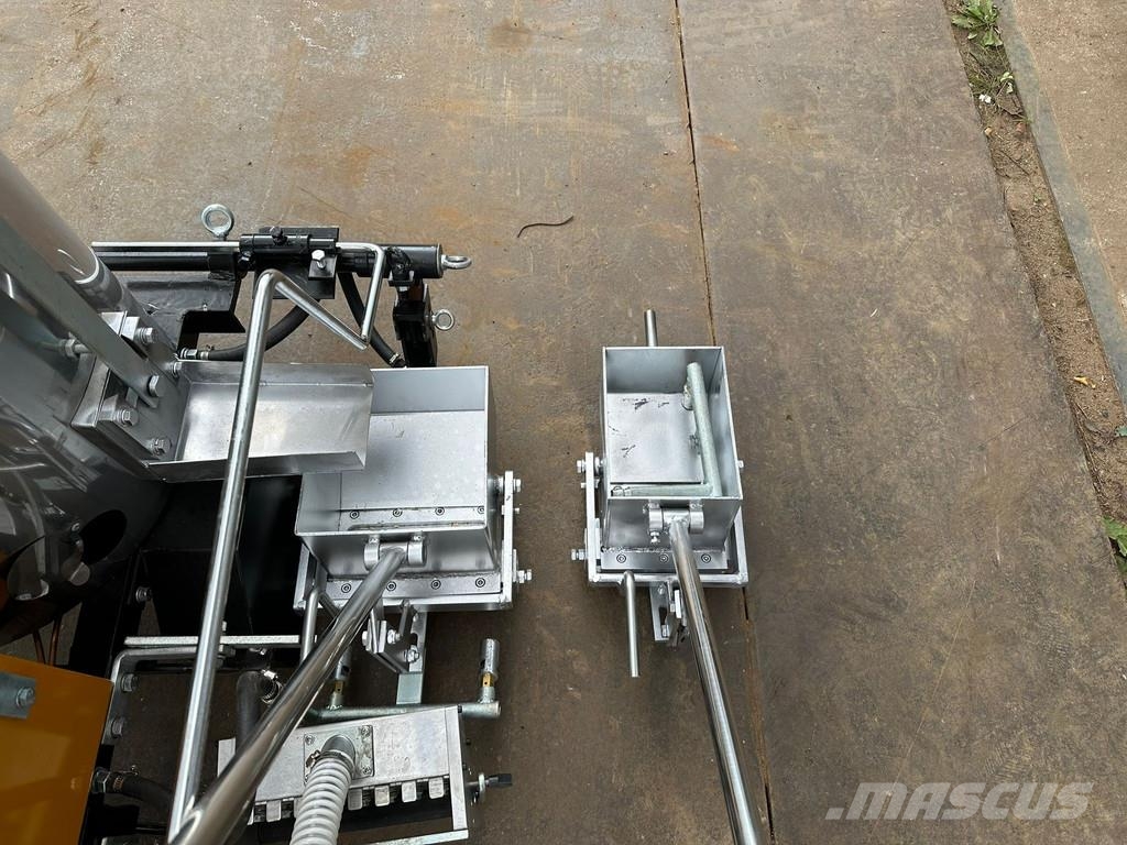 Giga Power 860 Road Marking Machine Автомобілі