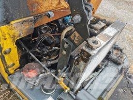 Gehl AL 340 2012r parts Koparko-ładowarki