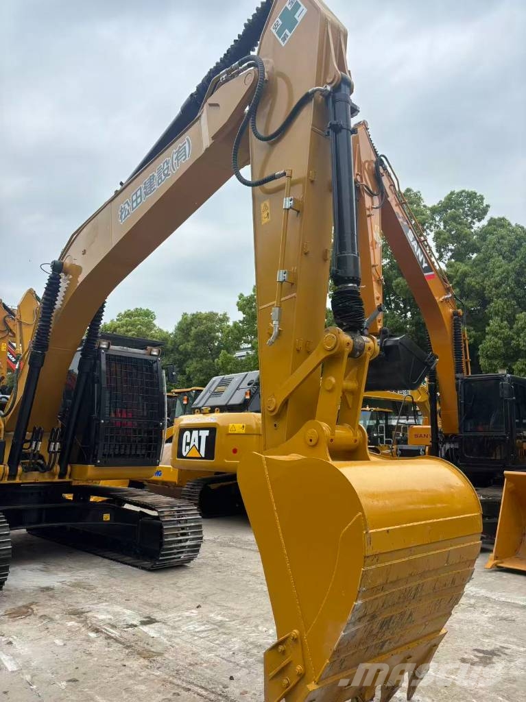 CAT 323 D Rupsgraafmachines