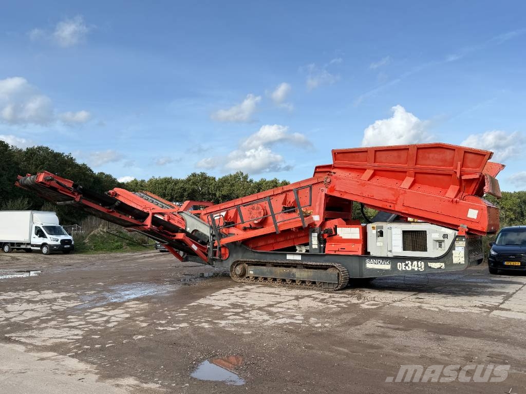 Sandvik QE340 - Caterpillar Engine / 2 Side Convey Vagli mobili
